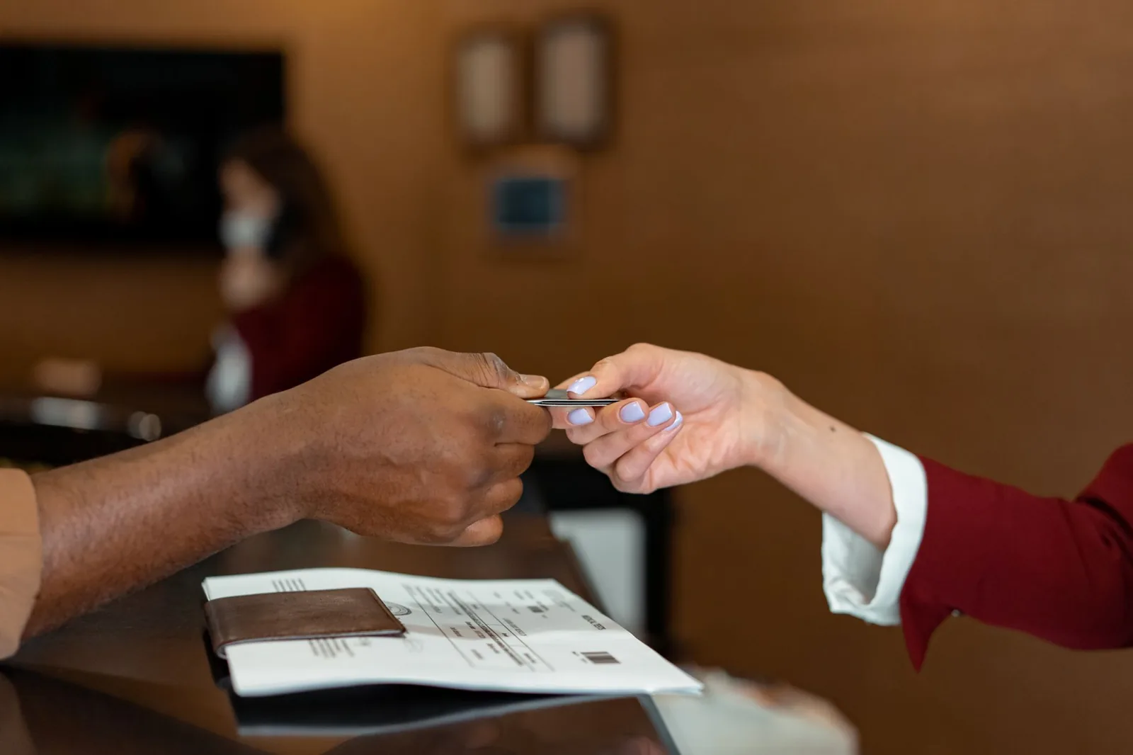 hotel credit card vs travel credit card