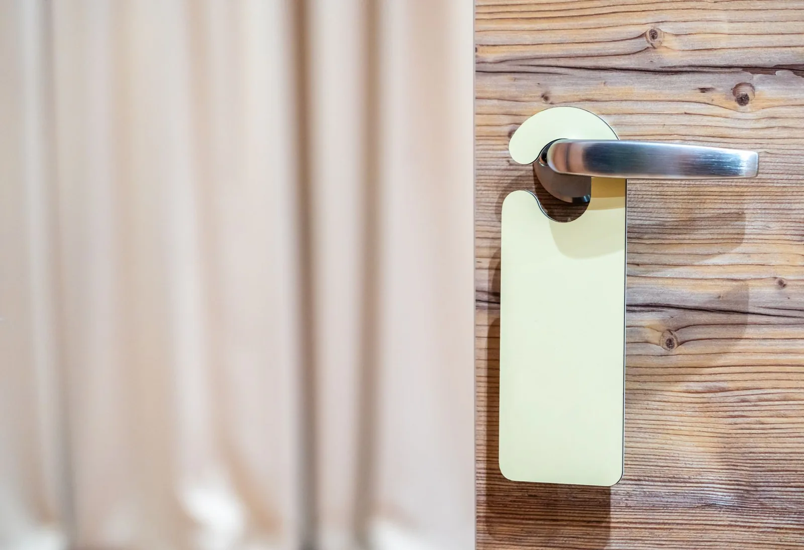 How do hotel rewards work — earning points on a hotel stay