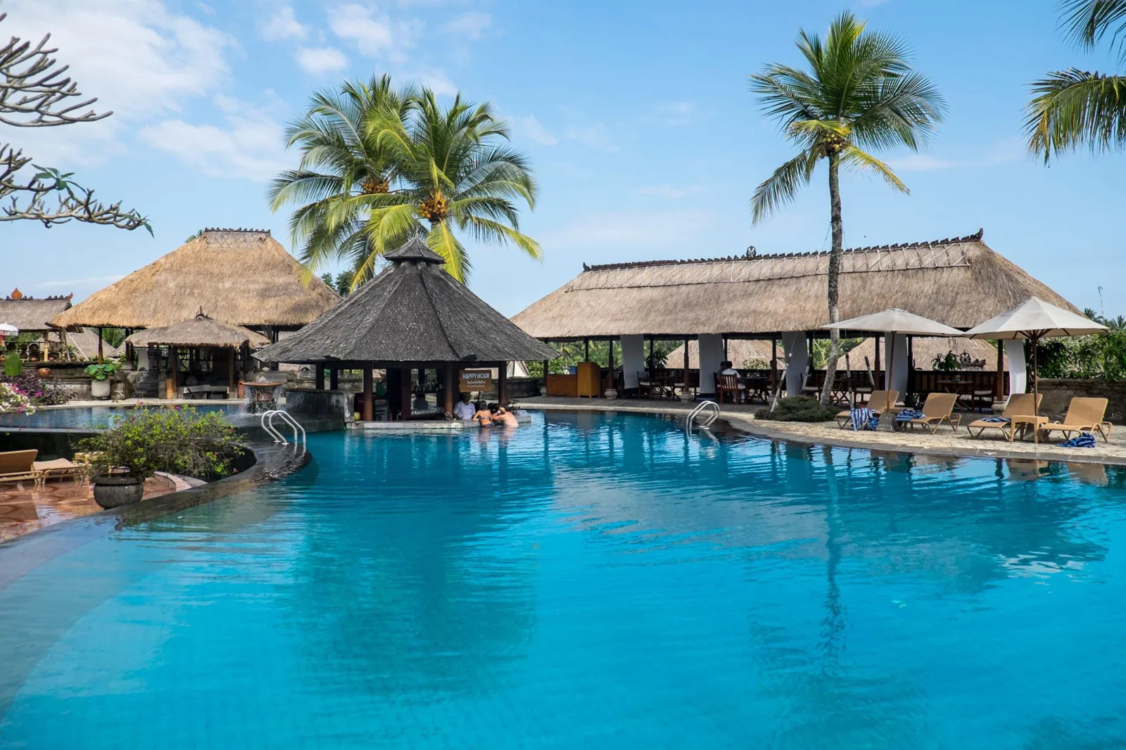 Hotel vs resort which is better — sizing up the trade-offs