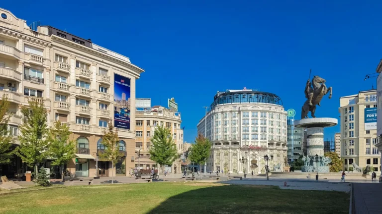 Hotel Elite Status Explained: How Top Tiers Work and What They’re Worth
