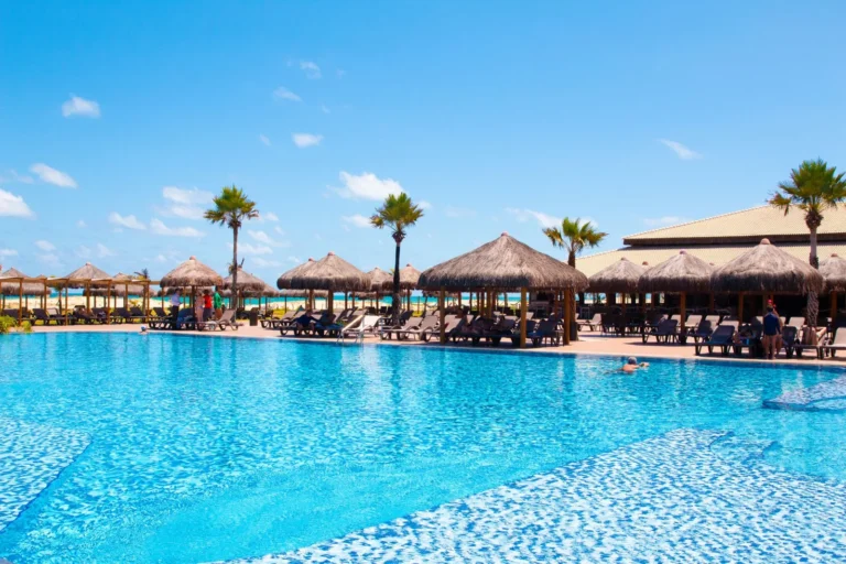 What Is Included in All Inclusive Resort? Rates, Food, Drinks & Fees